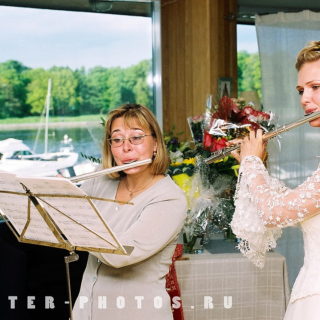 Свадьба отснятая на фотоплёнку в 2003 году игра на флейте