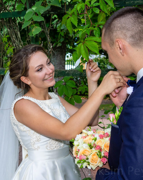 Свадьба. Стрелка