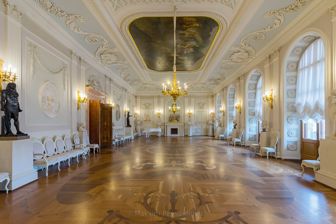 PROFESSIONAL PHOTOGRAPHY PROFESSIONAL PHOTOGRAPHY